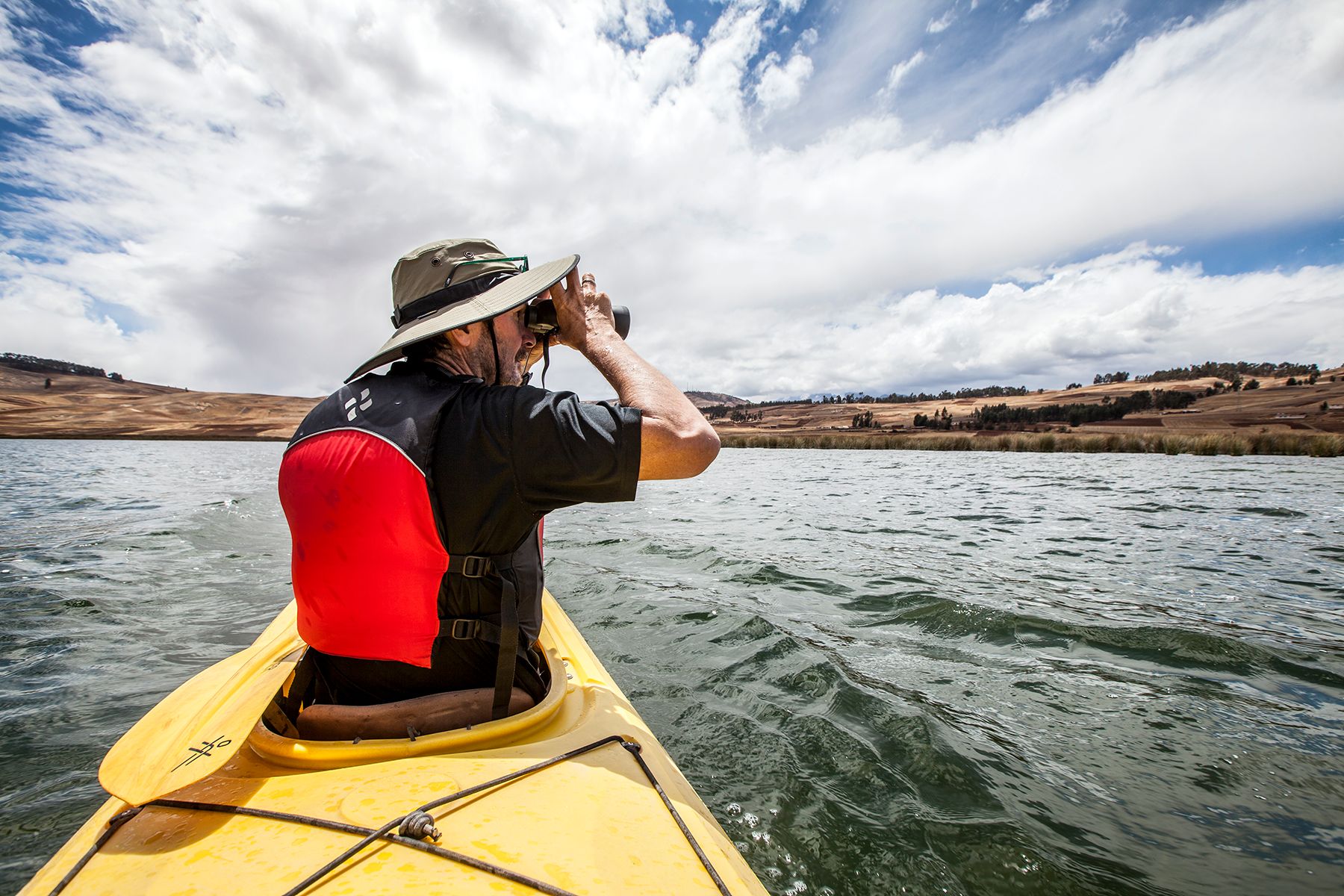 Kayak en la laguna Huaypo